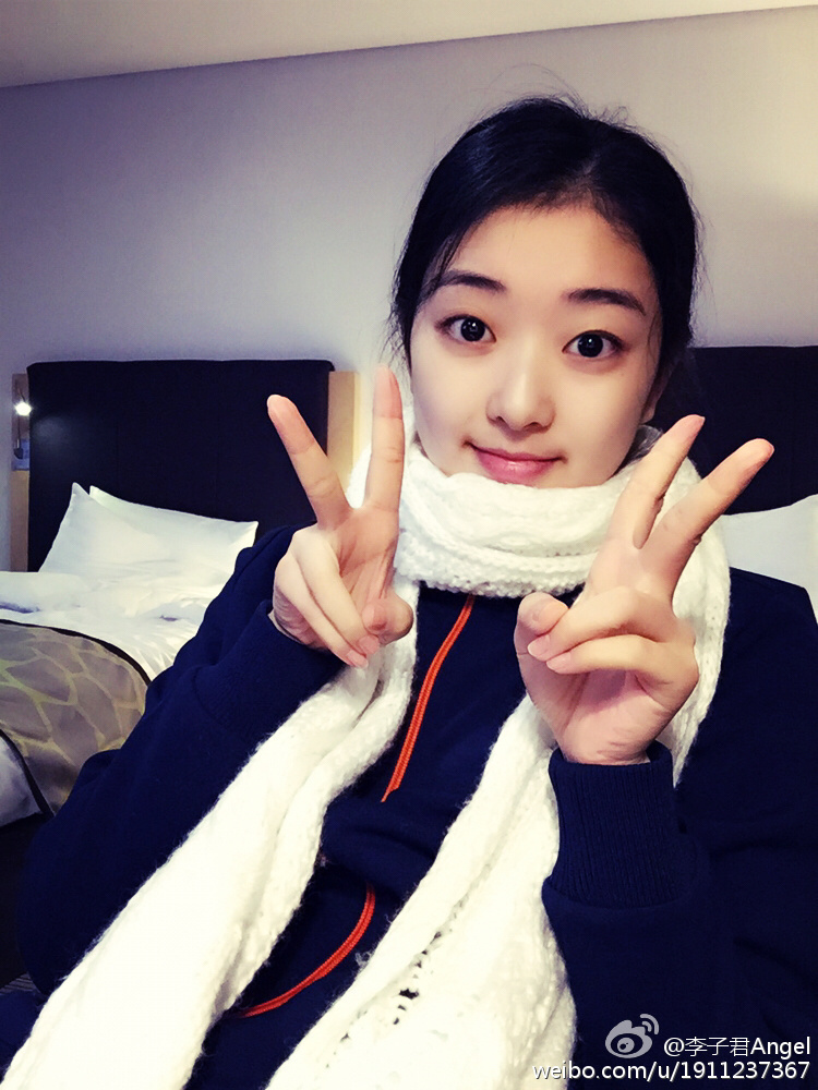 "花样美女"李子君19岁生日快乐_高清图集_新浪网