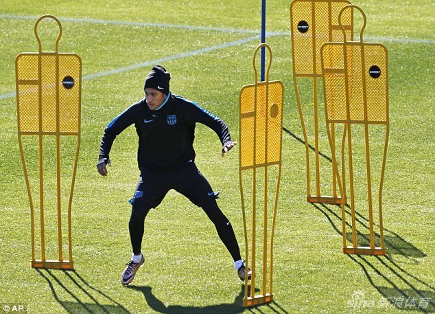 内马尔恢复训练