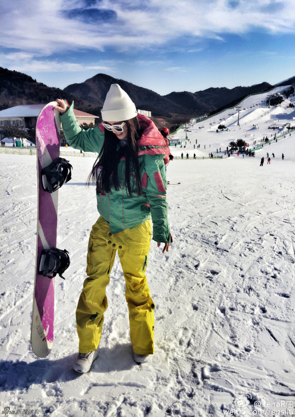 美女演员滑雪清纯自拍_高清图集_新浪网