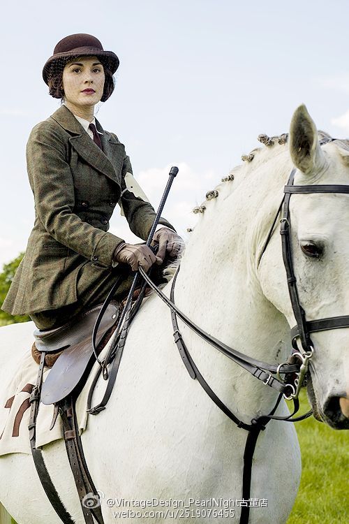 大小姐骑马装帅气逼人_高清图集_新浪网