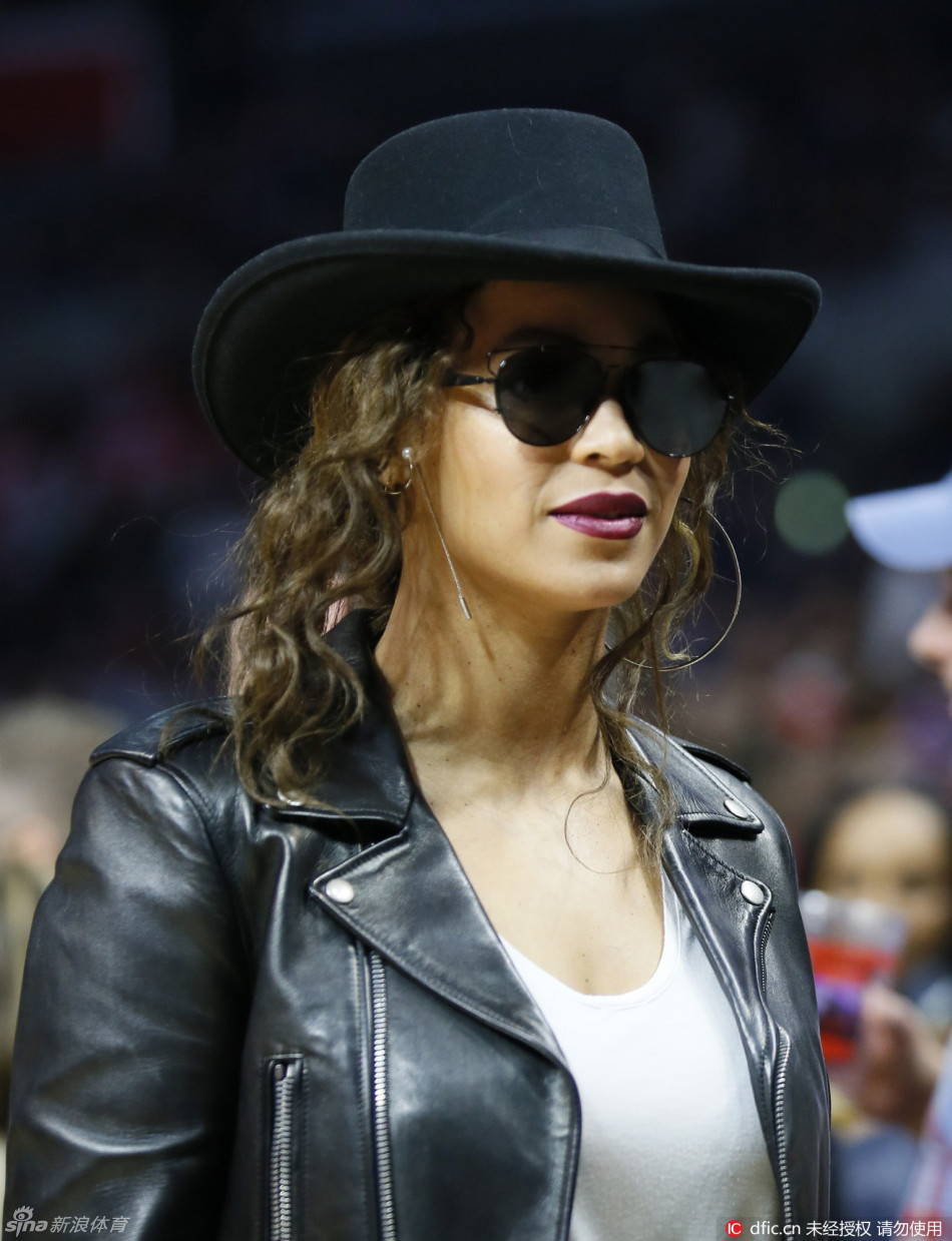 碧昂斯jay-z观战勇士vs快船_高清图集_新浪网