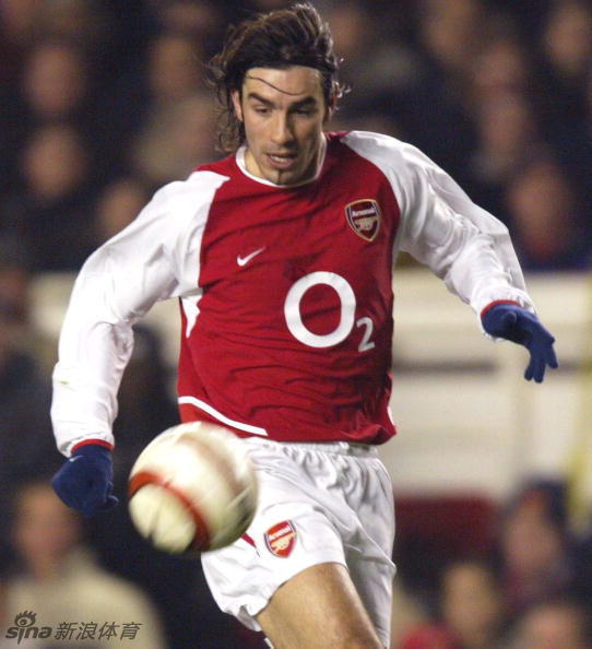 北京时间2月25日,阿森纳英超冠军队成员,前法国国脚罗伯特-皮雷正式