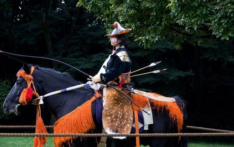 日本武士骑马拉弓射箭_高清图集_新浪网