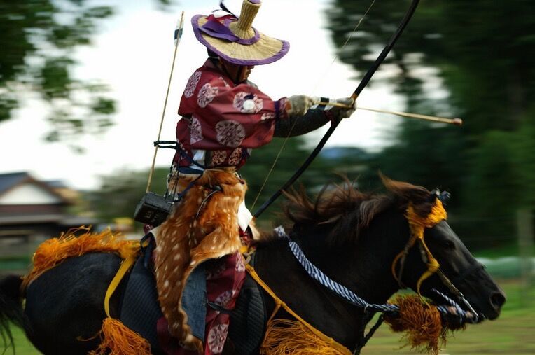 日本武士骑马拉弓射箭_高清图集_新浪网