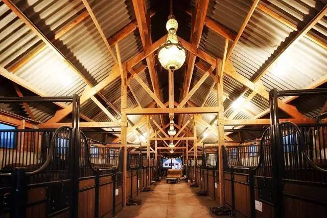 探秘超星级奢华马房_高清图集_新浪网