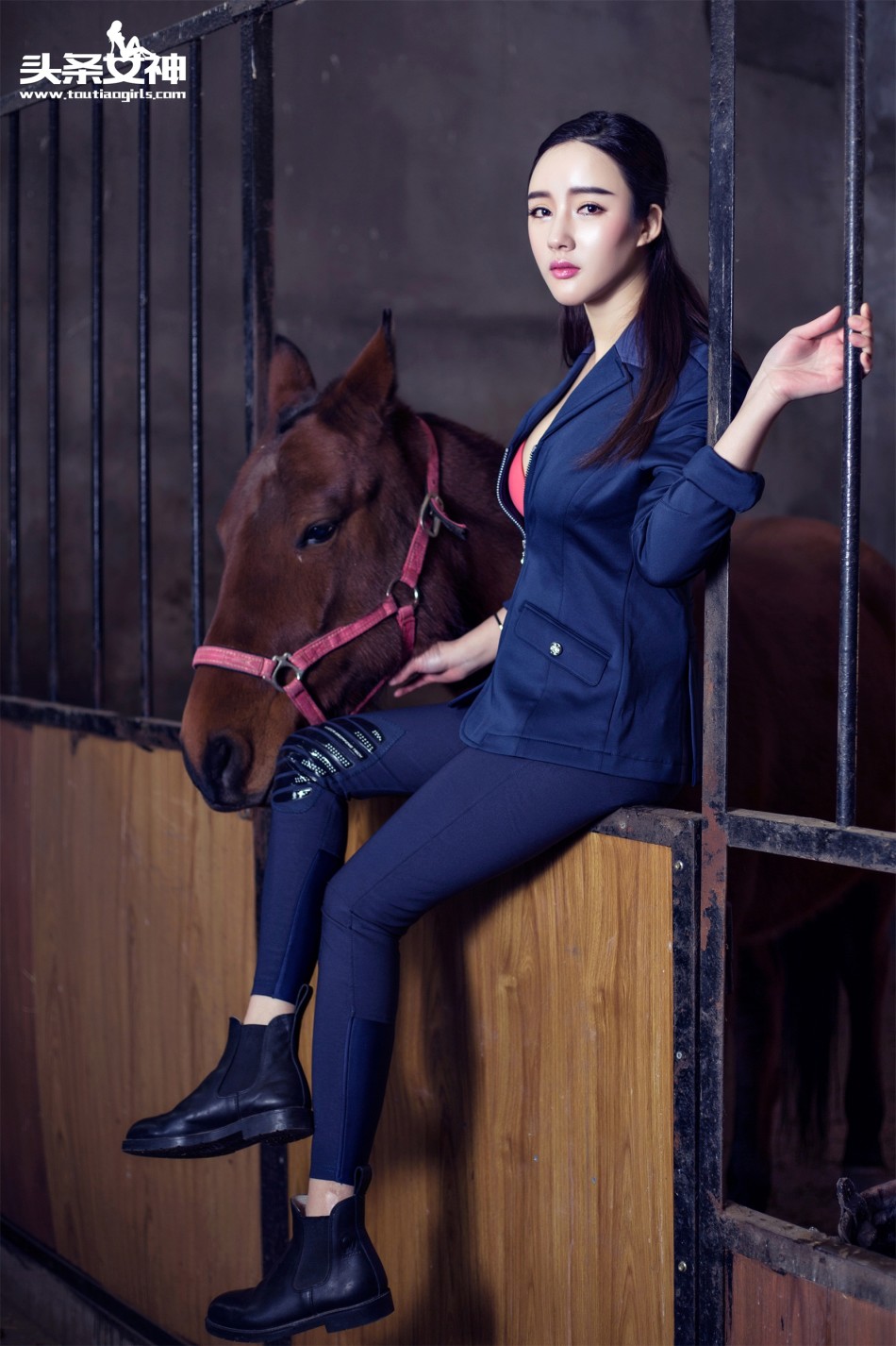 马术女神走进京郊马场_高清图集_新浪网