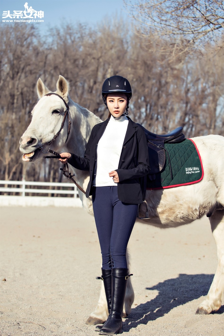 马术女神走进京郊马场_高清图集_新浪网