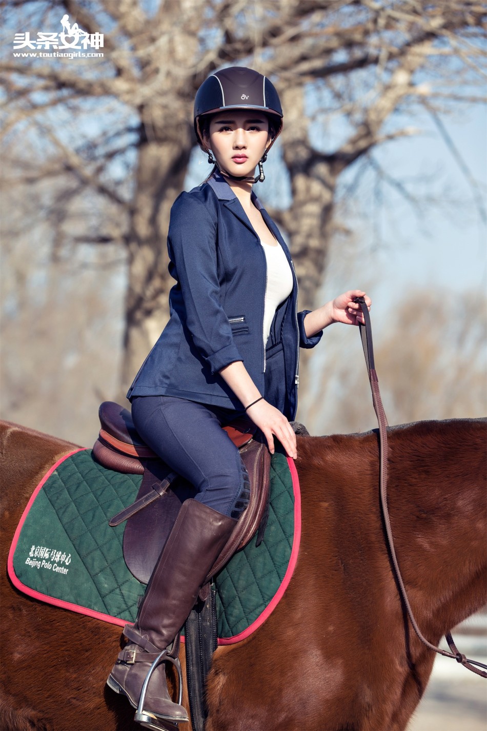 马术女神走进京郊马场_高清图集_新浪网