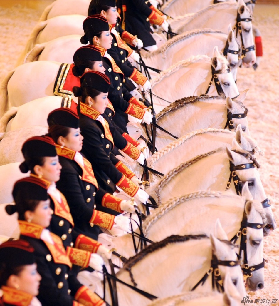 美呆!海澜马术秀惊艳_高清图集_新浪网