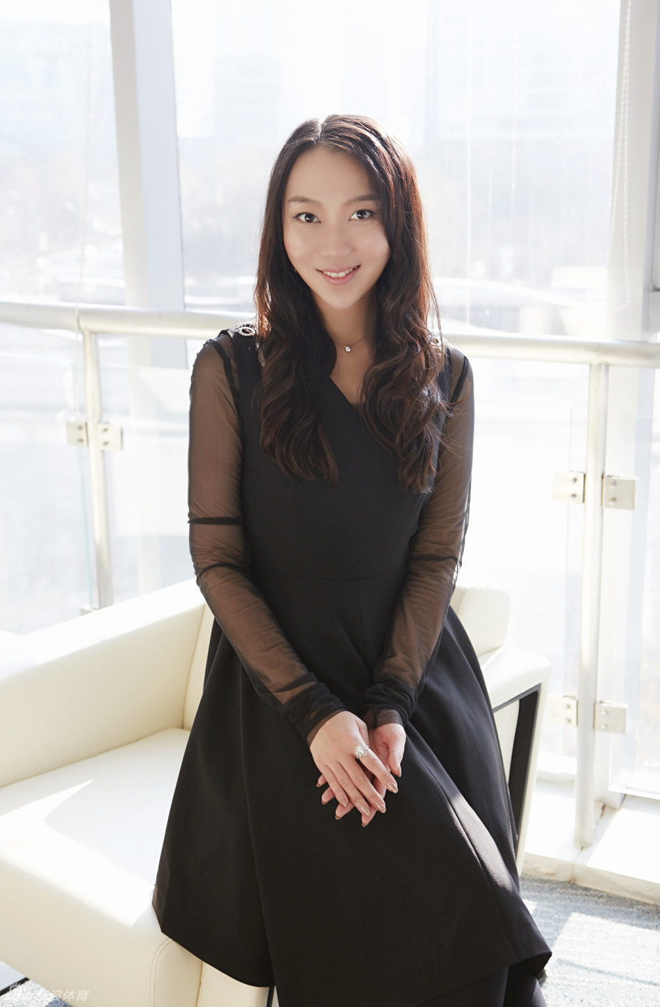 王雨荍出席十大经济年度人物颁奖