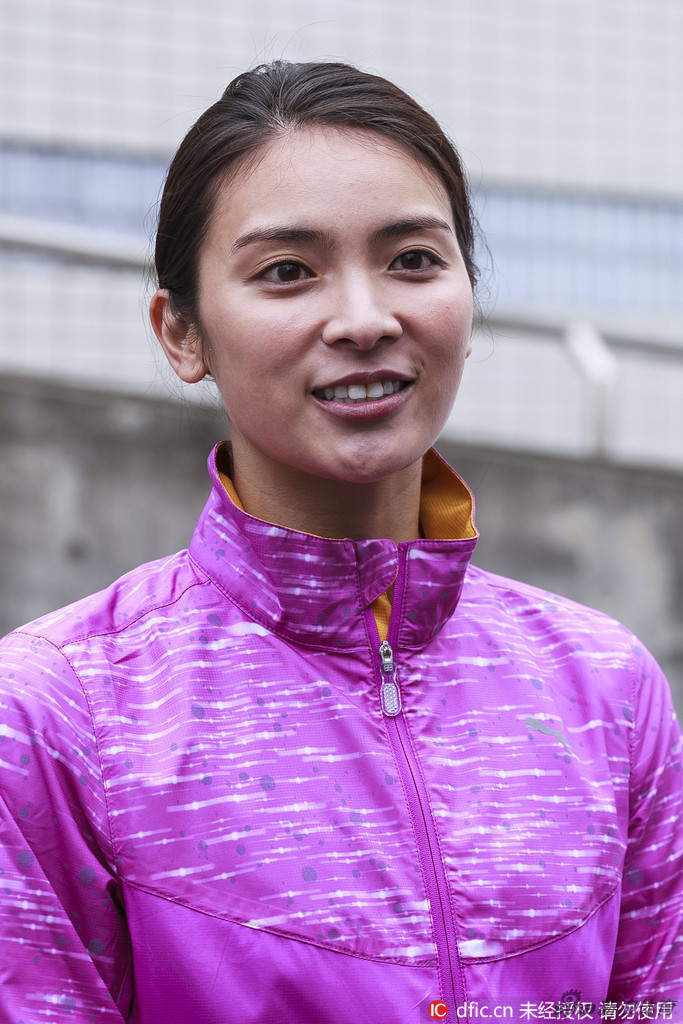 东京女子10公里迷你马拉松开跑 美女艺人领跑