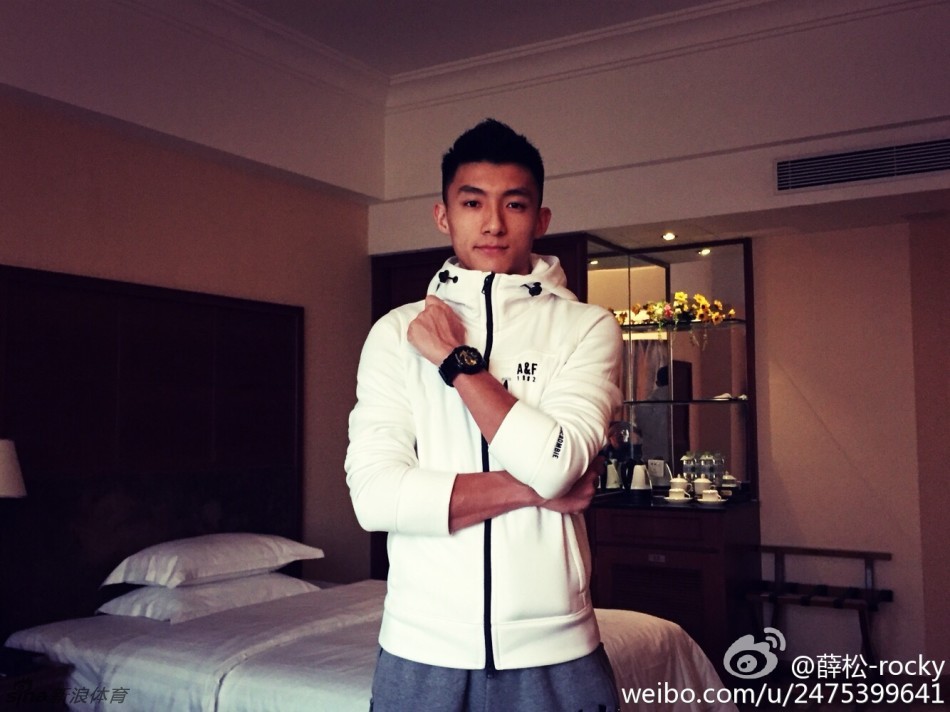 国羽男单小将薛松