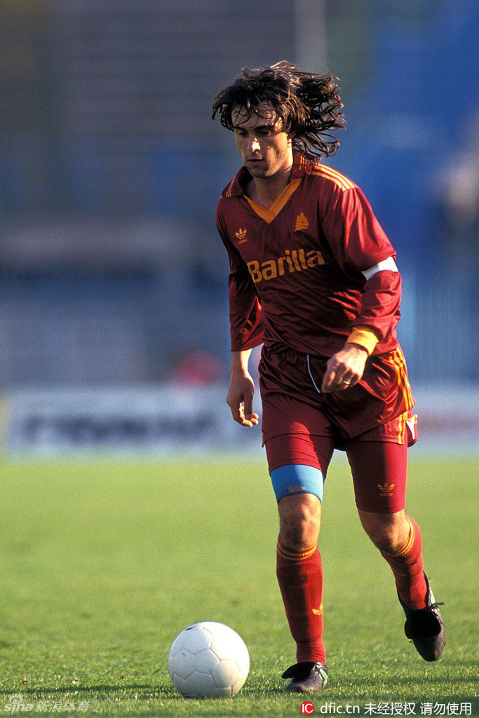 绿茵号码传奇:13号 最特别的一个_高清图集_新浪网