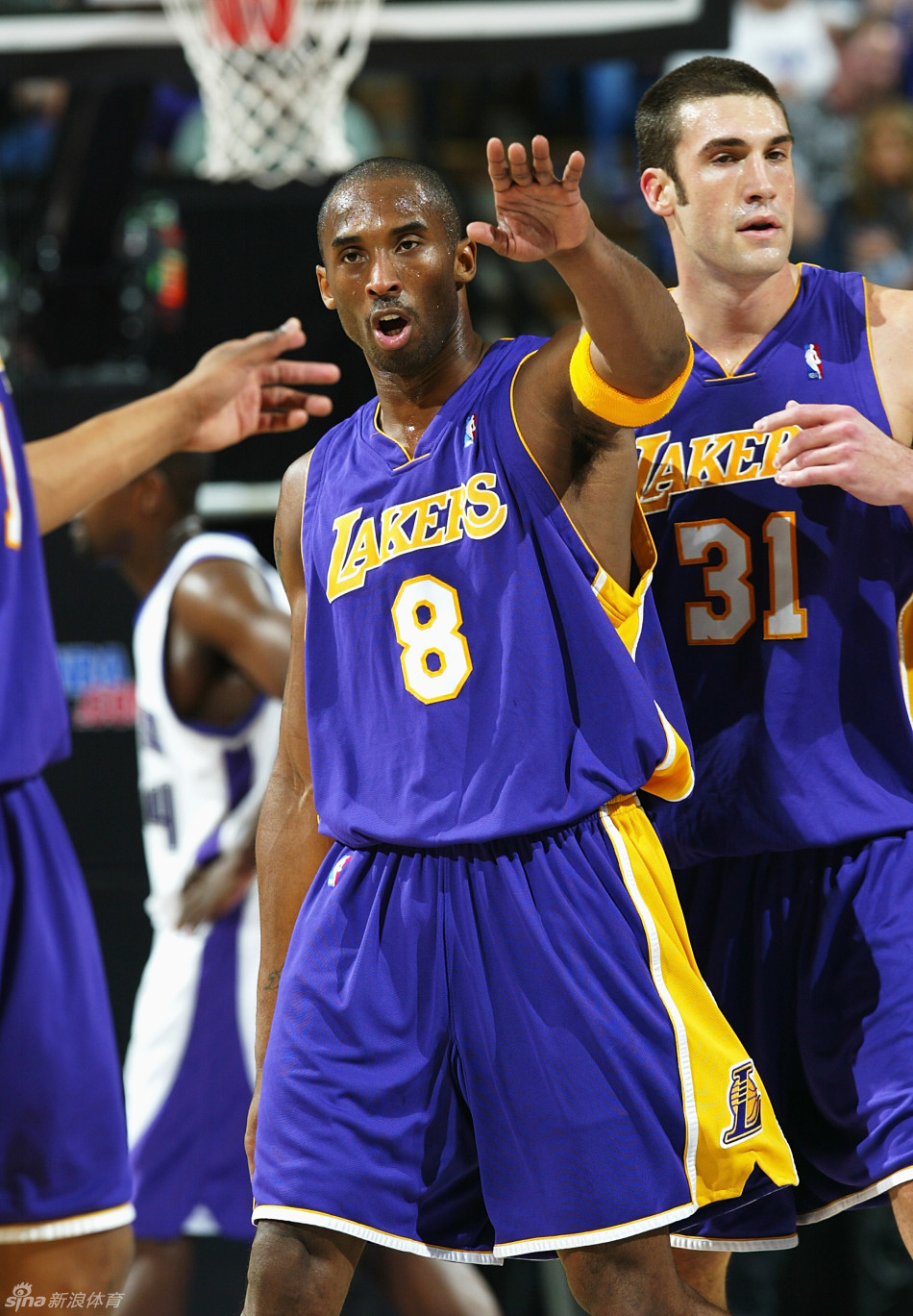 2005年3月5日至9日,科比连续43次罚球命中.