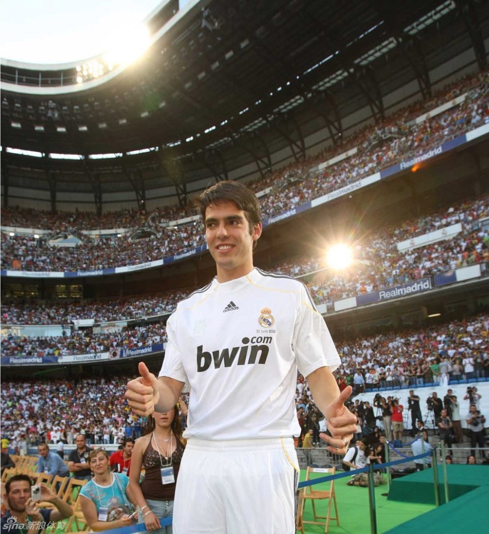 这笔引援是皇马队史最大的黑点之一,伍德盖特堪称"