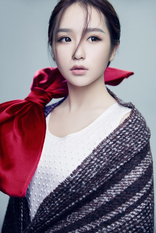 凹凸曼:98萝莉爱跑步健身 撩人写真受热捧_高清图集_新浪网