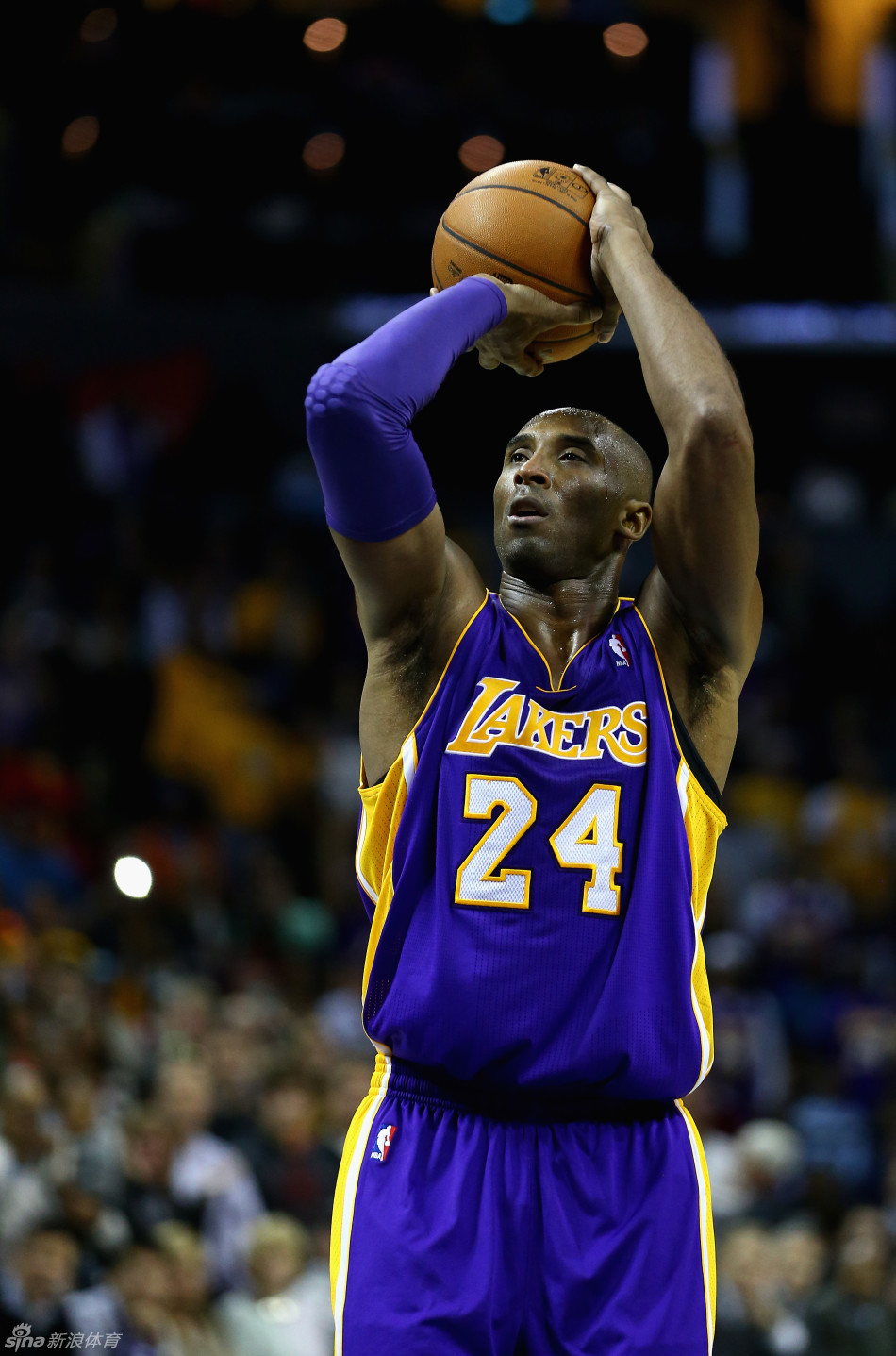 点将:科比1314赛季经典回顾_高清图集_新浪网