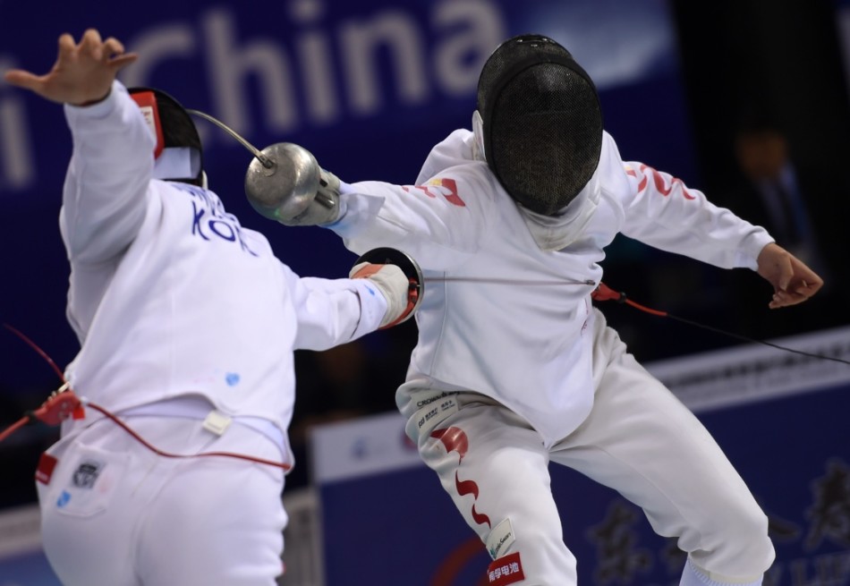 击剑亚锦赛中国男重无缘决赛_高清图集_新浪网