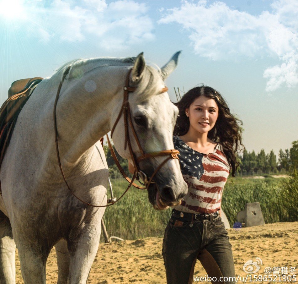 女星爱上骑马_高清图集_新浪网
