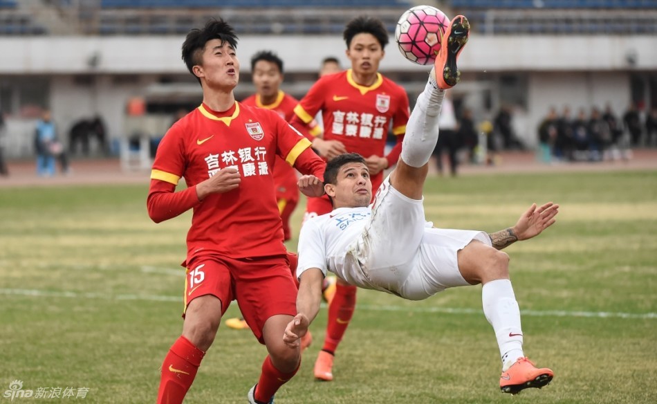 [中超]长春亚泰1-3上海上港_高清图集_新浪网