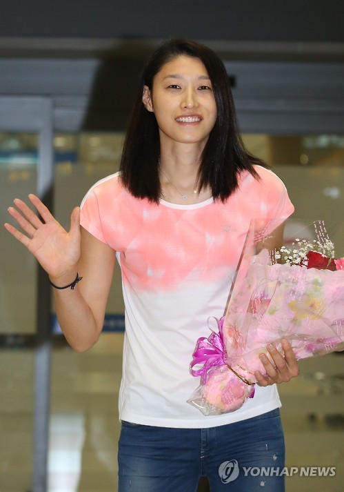 女排名将金延Z返回韩国_高清图集_新浪网