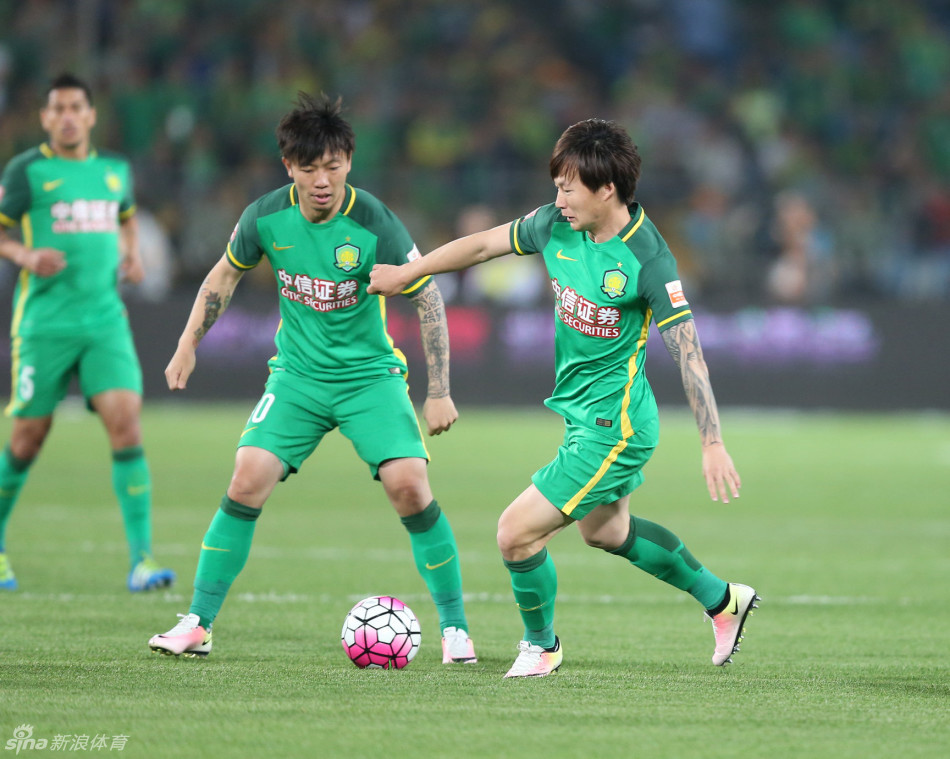新浪直击北京国安1-2江苏苏宁_高清图集_新浪网