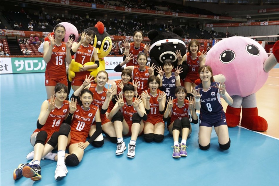 韩国女排3-1逆转秘鲁_高清图集_新浪网
