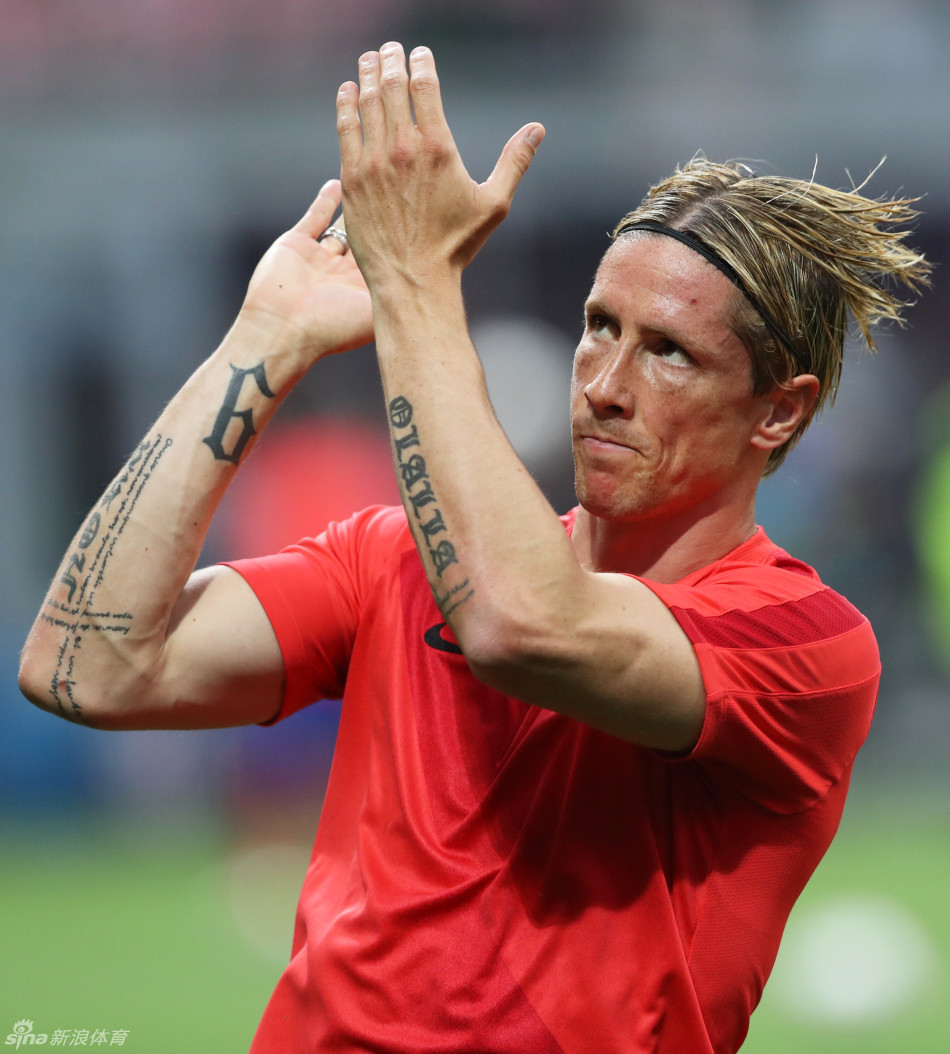 托雷斯热身训练