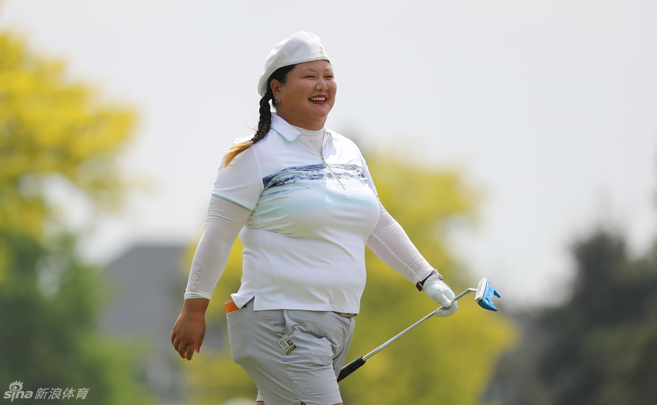 沃维克锦标赛首轮金楚笼领先 冯珊珊林希妤t70_高清图集_新浪网