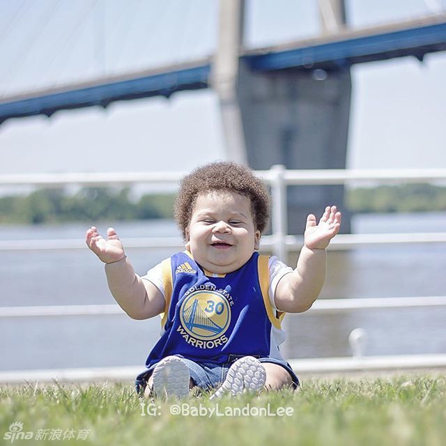 萌宝神似库里爆红网络_高清图集_新浪网