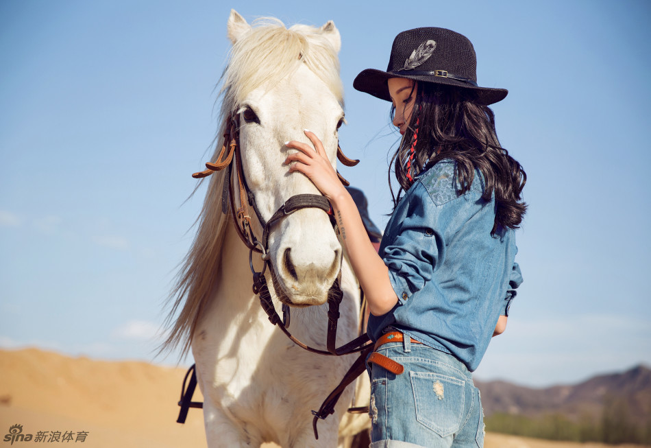 元气少女马场写真大片_高清图集_新浪网