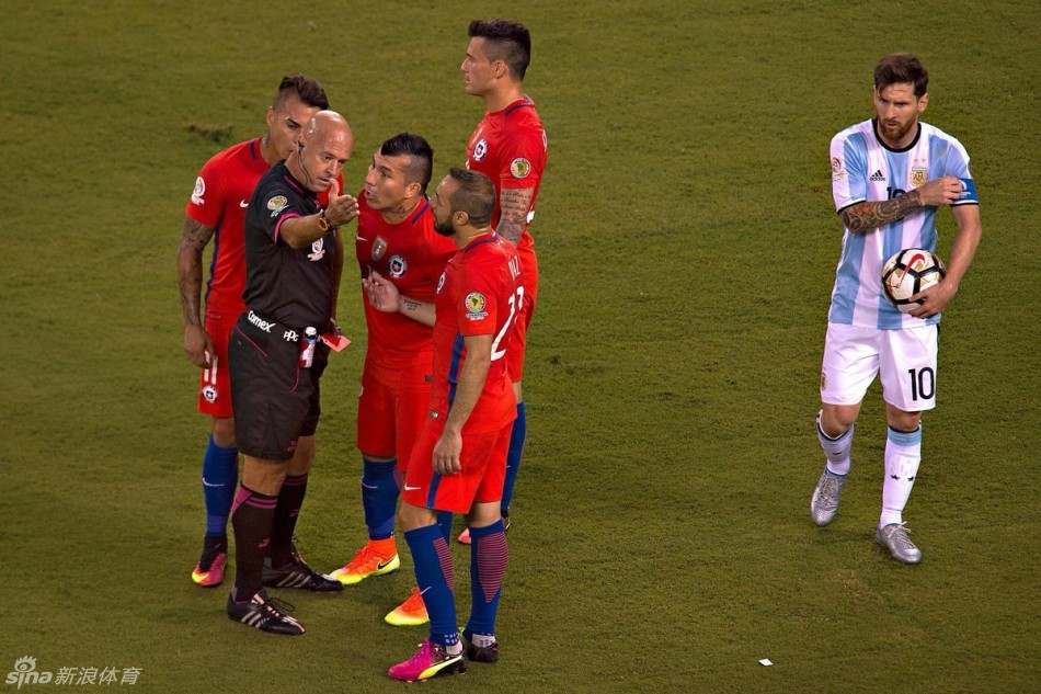 美洲杯决赛阿根廷负智利_高清图集_新浪网