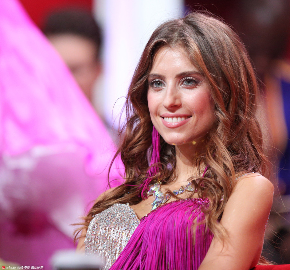 2016欧洲杯太太团巡礼之胡梅尔斯妻子凯西-费舍尔.