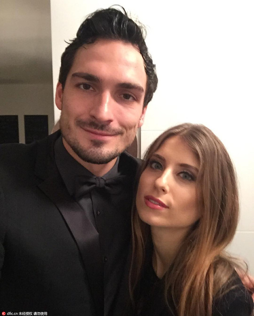 2016欧洲杯太太团巡礼之胡梅尔斯妻子凯西-费舍尔.