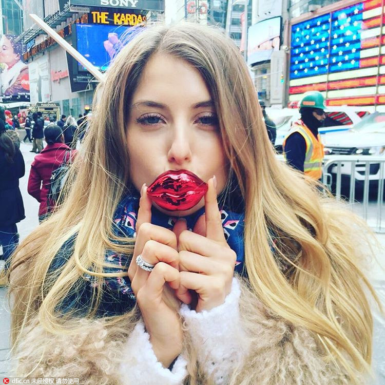 2016欧洲杯太太团巡礼之胡梅尔斯妻子凯西-费舍尔.