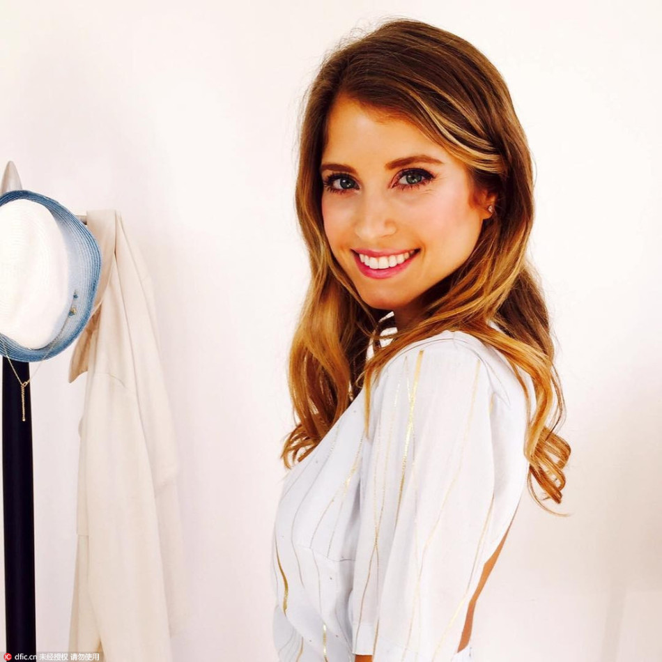 胡梅尔斯娇妻性感私照_新浪图片