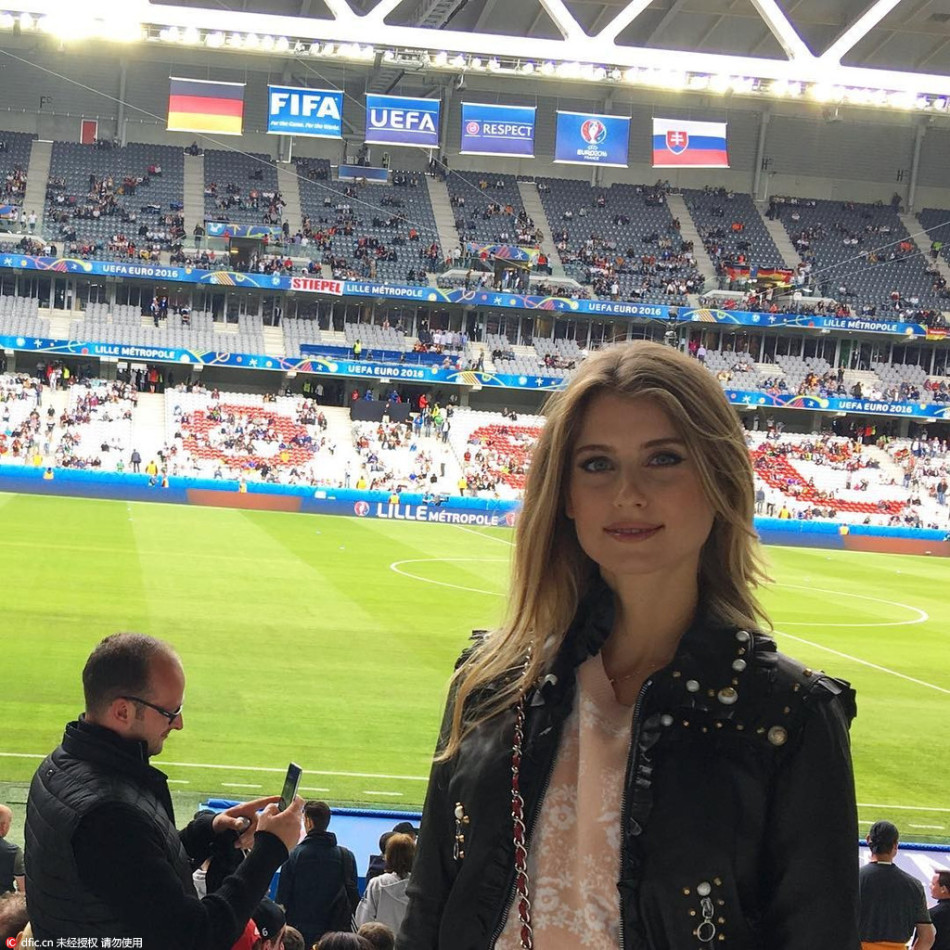 2016欧洲杯太太团巡礼之胡梅尔斯妻子凯西-费舍尔.