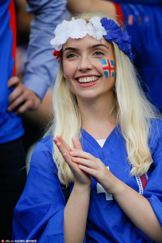 7月4日欧洲杯美女球迷集锦.
