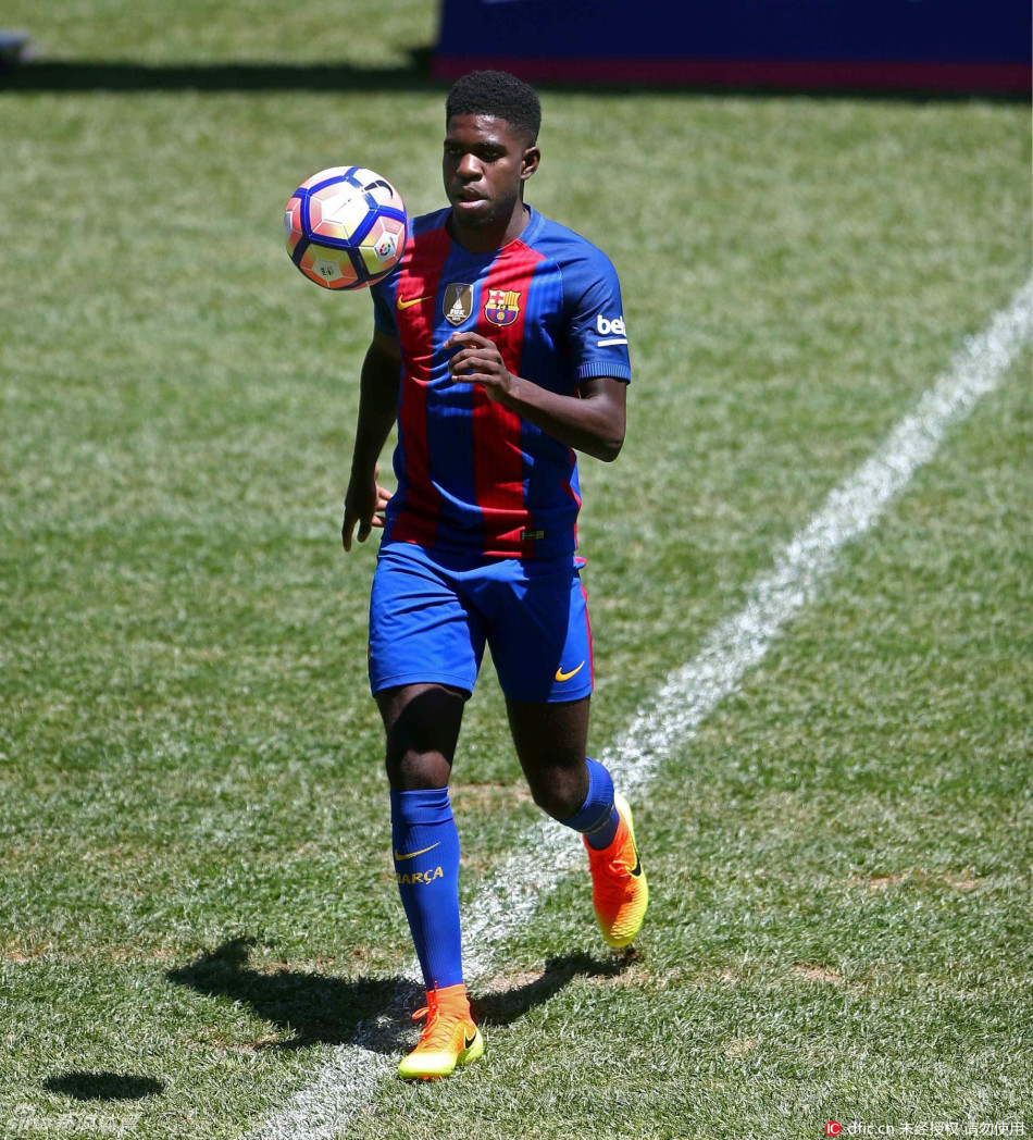 巴萨新援乌姆蒂蒂亮相诺坎普_高清图集_新浪网