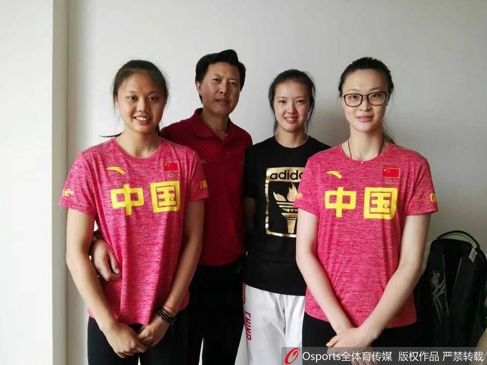 女排姑娘们终于回家了