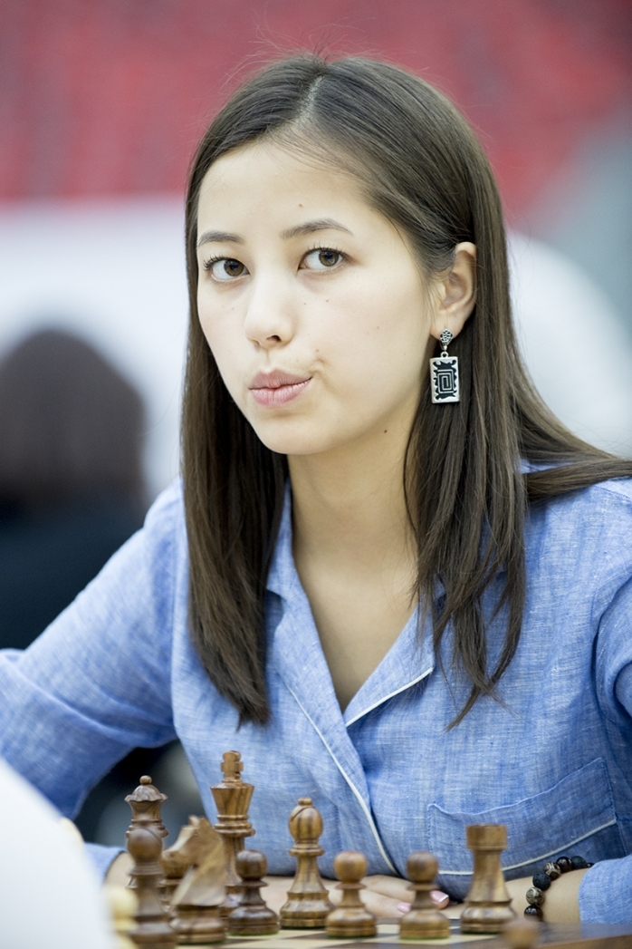 智慧与美丽之国象奥赛美女棋手_高清图集_新浪网