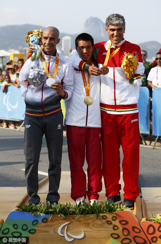 里约残奥会男子马拉松t46 中国选手李朝燕夺冠_高清图集_新浪网