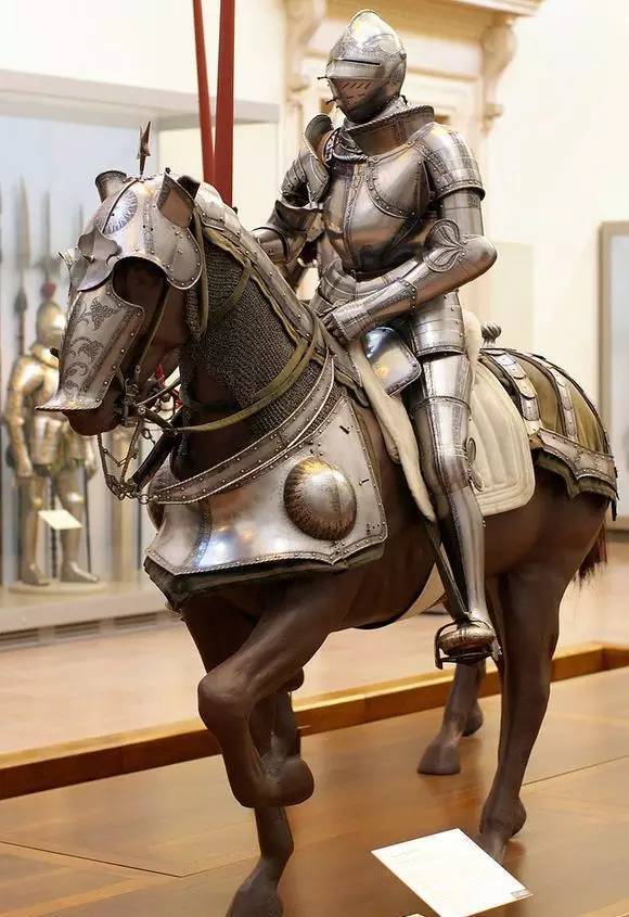 古代骑士身着重甲如何打仗_高清图集_新浪网