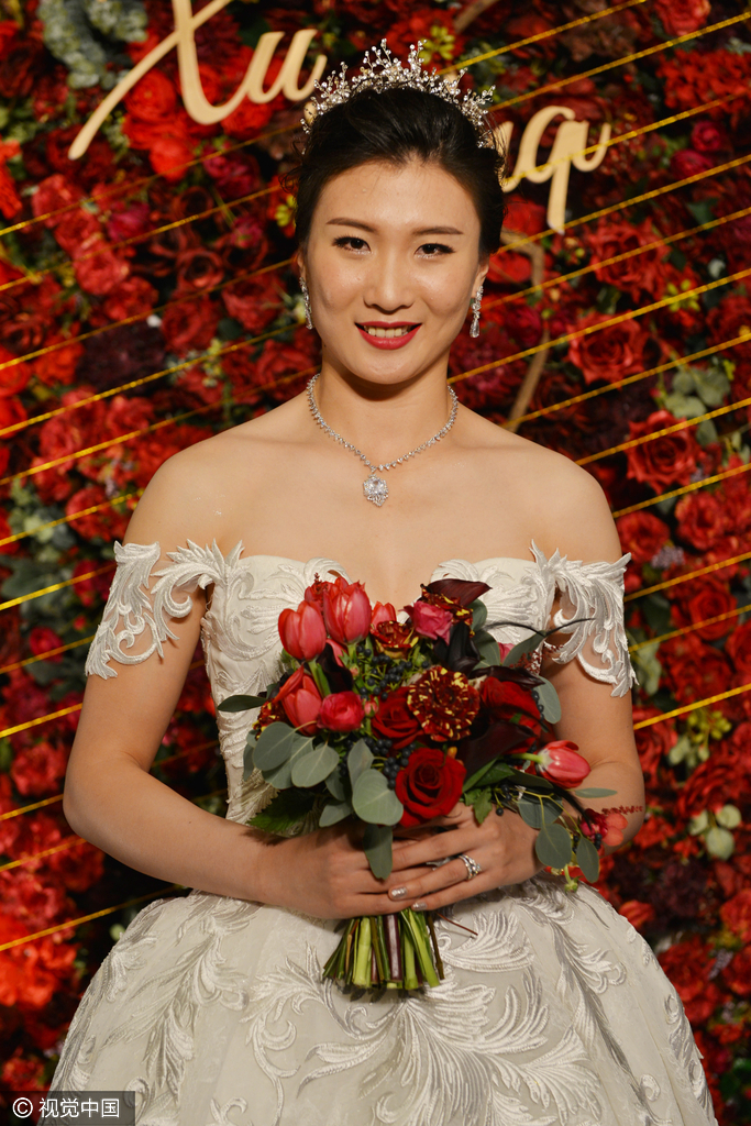 击剑女神许安琪大婚惠若琪伴娘_高清图集_新浪网