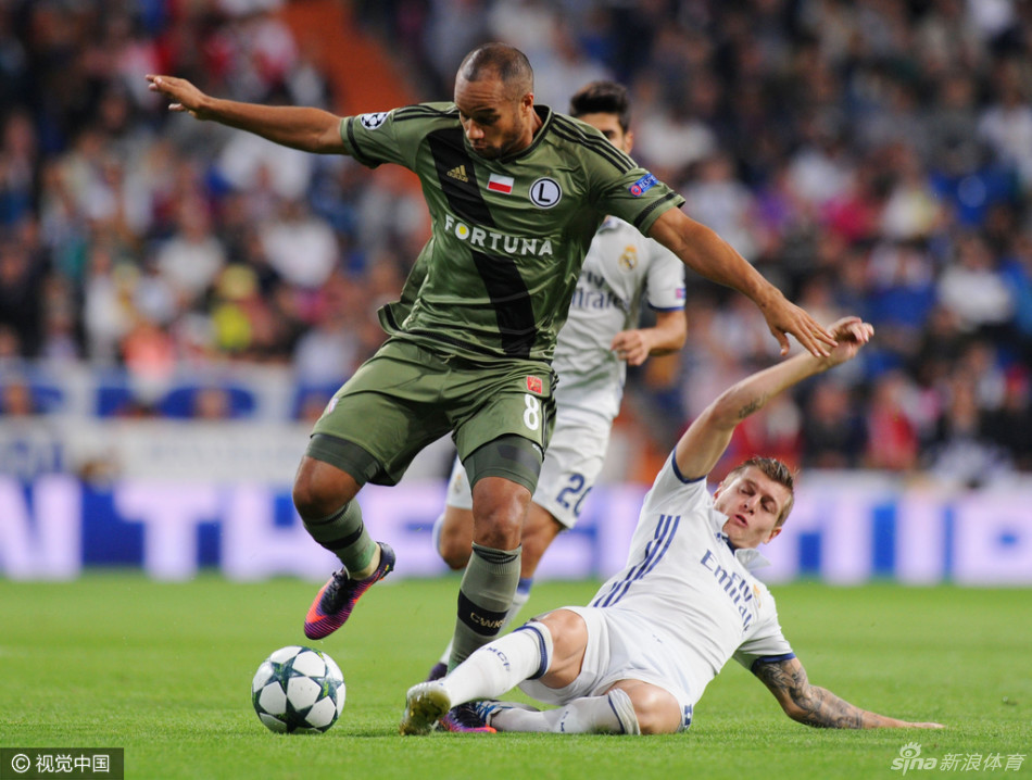 [欧冠]皇家马德里5-1华沙军团_高清图集_新浪网