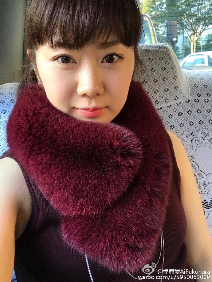 福原爱日本行逛街摘苹果好忙_高清图集_新浪网