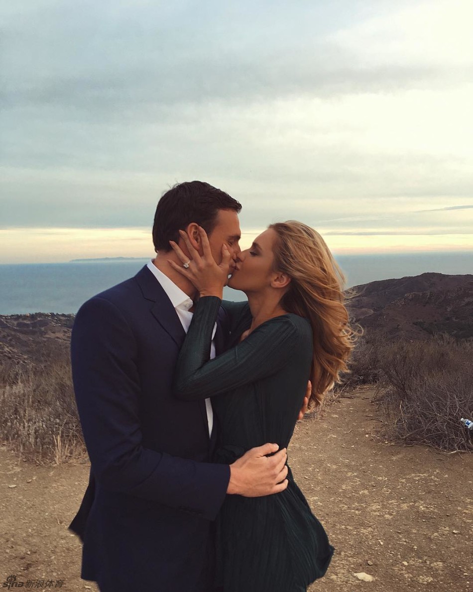 美国游泳冠军性感未婚妻私照_高清图集_新浪网