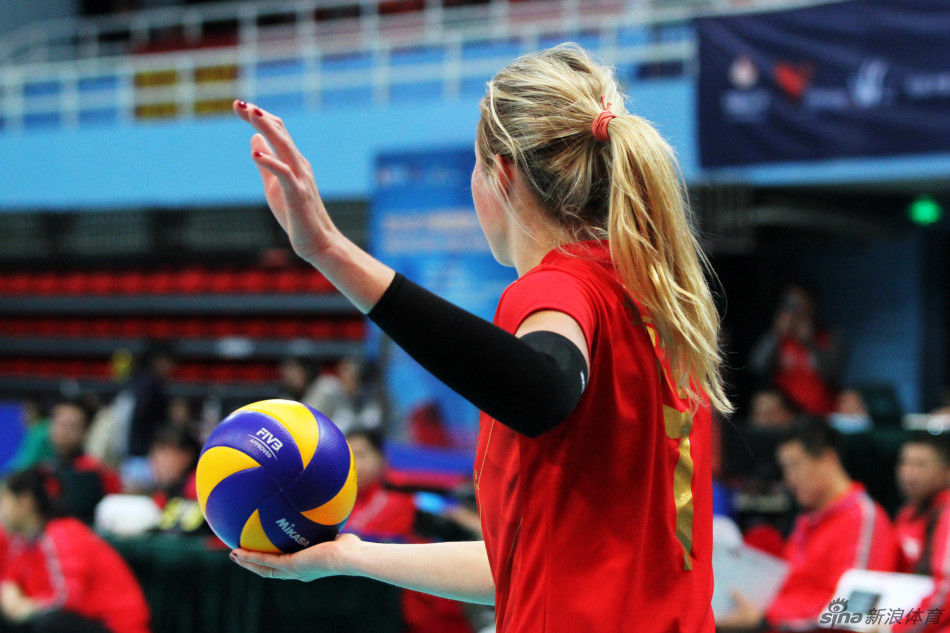 镜头感|北汽女排外援小花&小罗_高清图集_新浪网