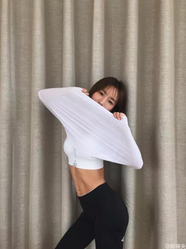 这个中国妹子d罩杯 马甲线 蜜桃臀_高清图集_新浪网