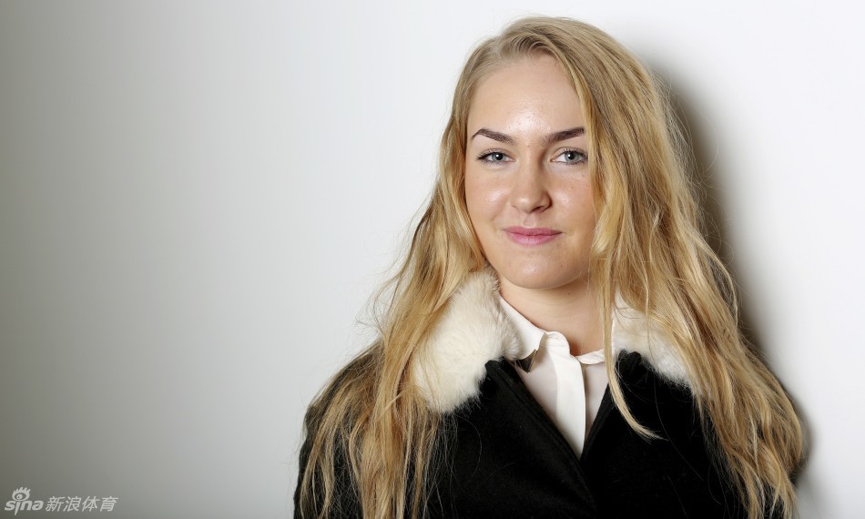 英格兰一姐查莉赫尔性感写真 lpga赛场金发娇娃_高清图集_新浪网